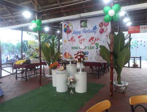 Tổ chức sự kiện